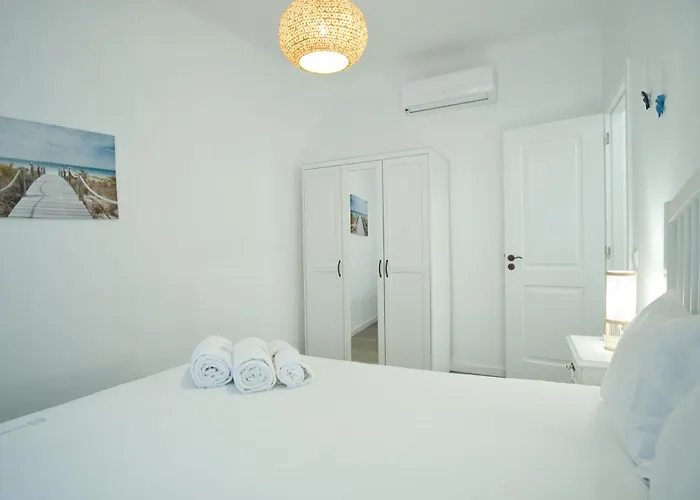 公寓 Charming 3br In The Heart Of Town By Feel