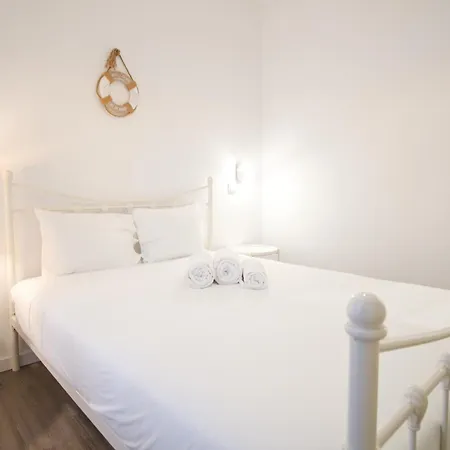 Charming 3br In The Heart Of Town By Feel نازاريه