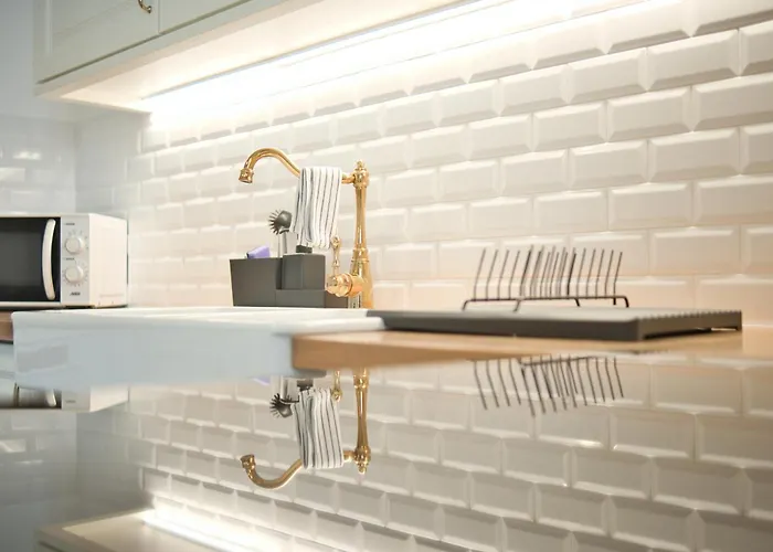 Charming 3br In The Heart Of Town By Feel 公寓 *